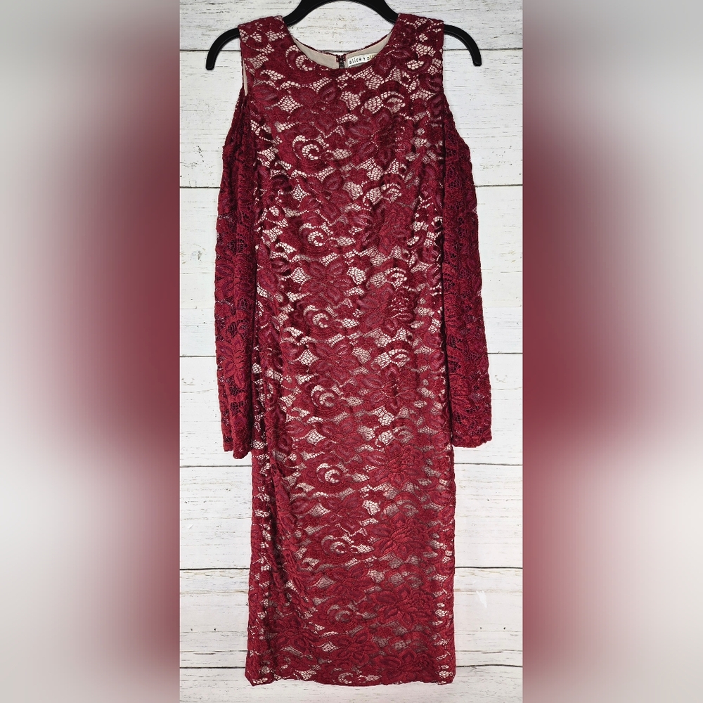 alice + olivia Laila Velvet Lace Cold Shoulder Cocktail Midi Dress In Burgundy